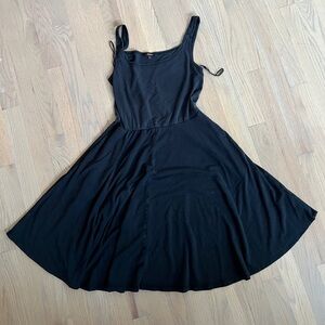 Quince Tencel Jersey Fit & Flare Tank Dress Black S soft Stretchy pockets